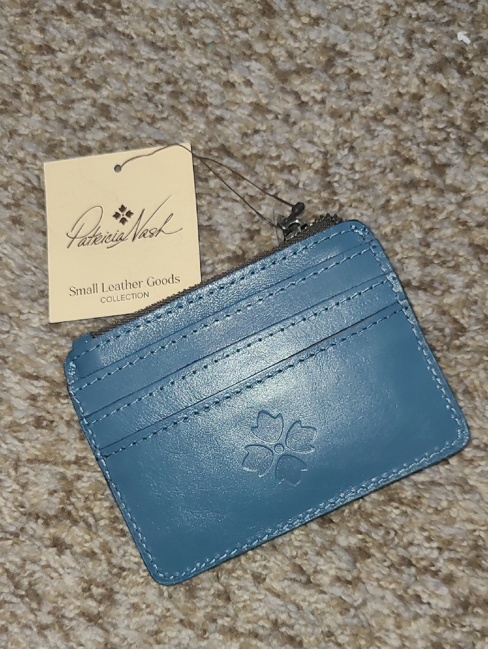 ⬇️Patricia Nash Blue Leather Card Wallet